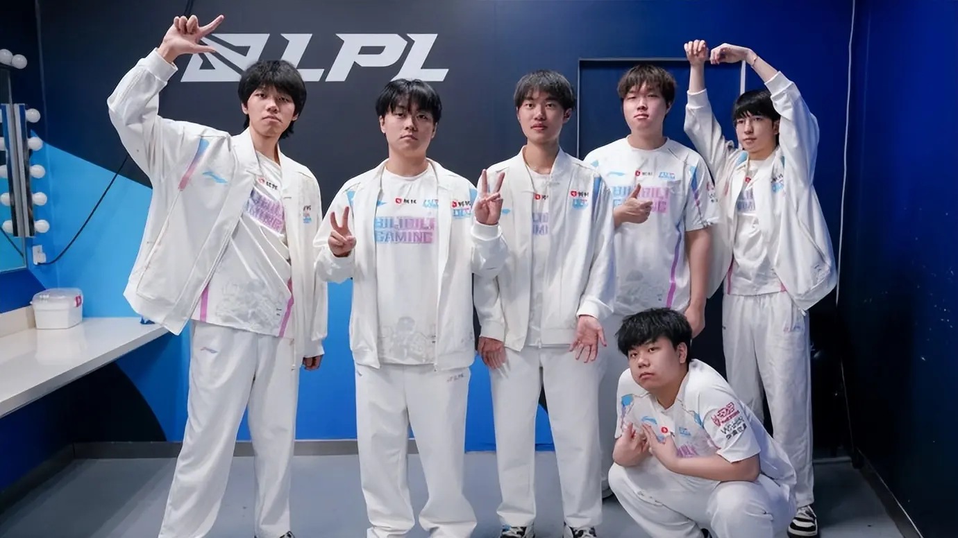 hy打抱不, 赢了比赛都 hy打抱不, 赢了比赛都